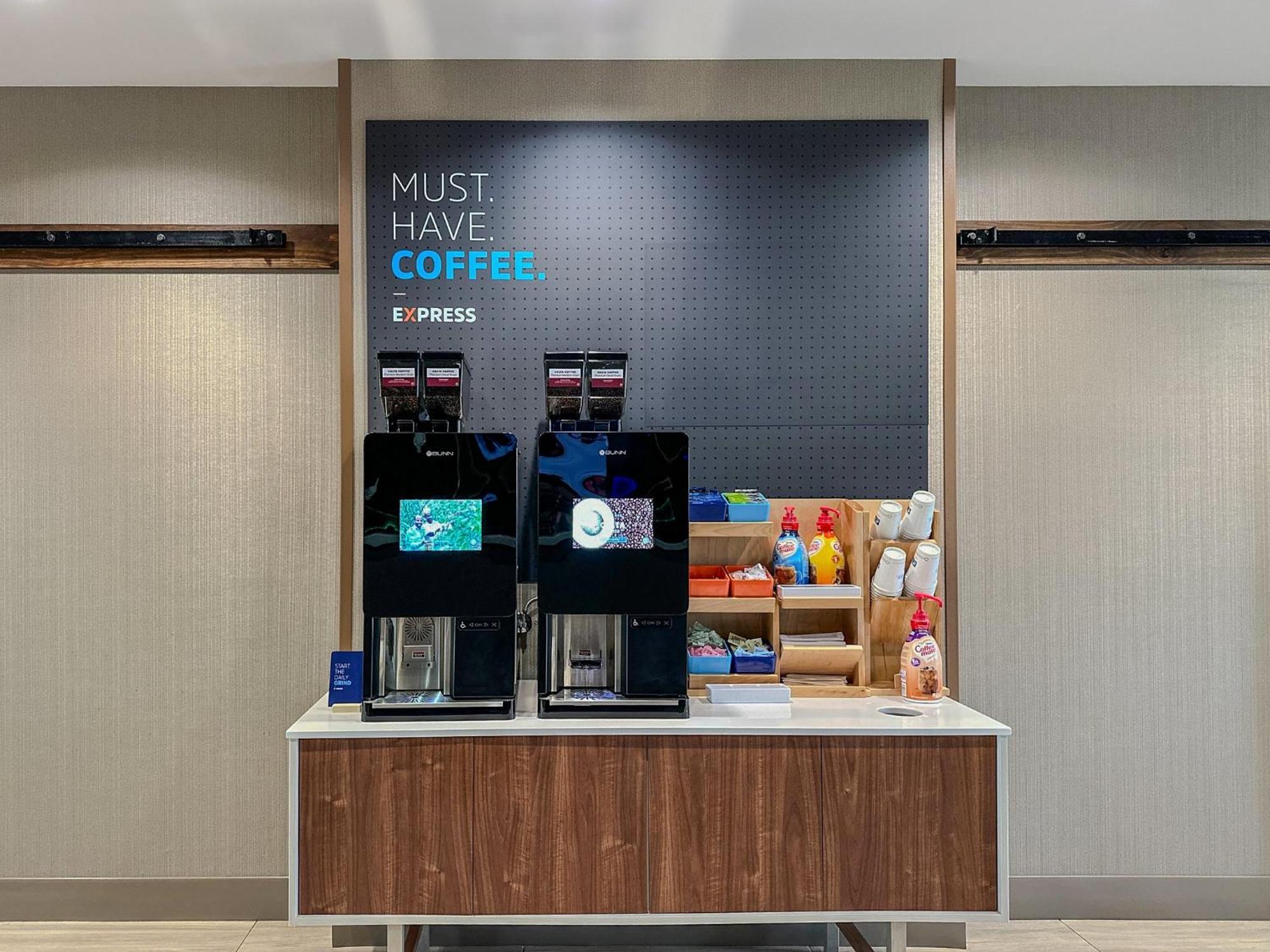 Holiday Inn Express Florence Northeast By Ihg Exterior foto